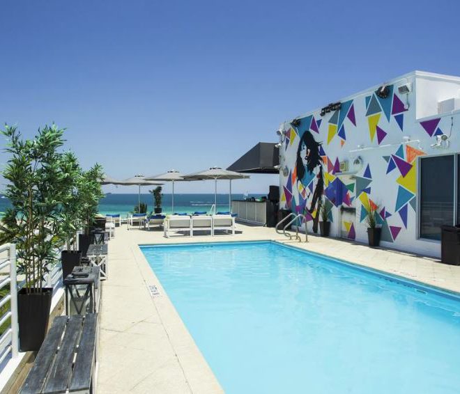 pool the strand