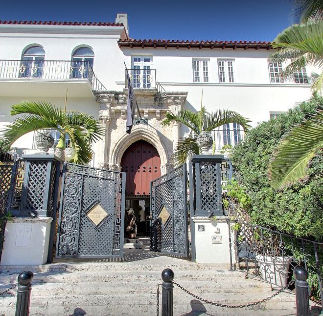 versace mansion 3